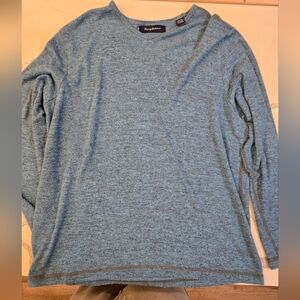 Tommy Bahama long-sleeve V neck Long Sleeve Soft shirt. Heathered Blue XL